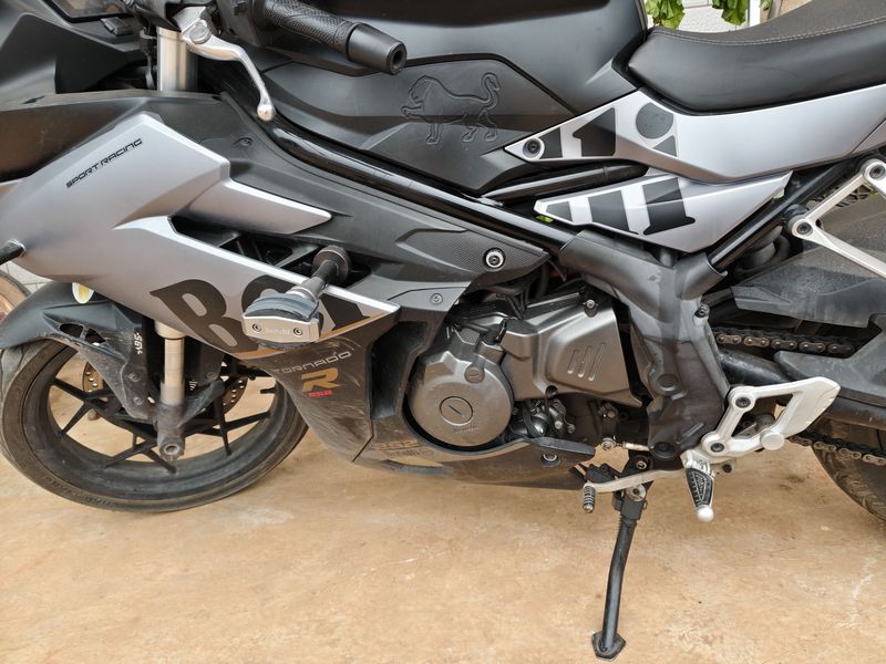 二手贝纳利龙卷风 Tornado 252R