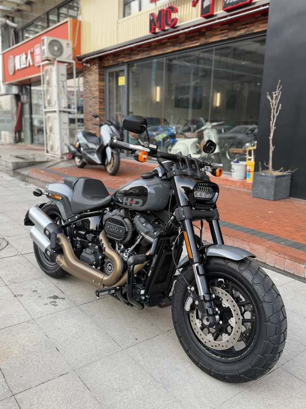 二手哈雷戴维森肥霸 Fat Bob
