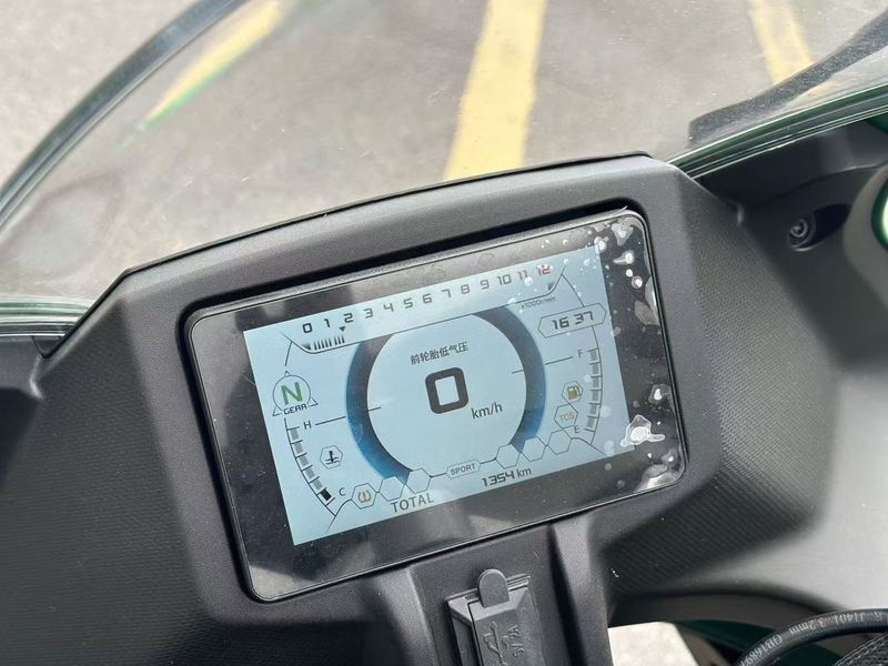 二手贝纳利龙卷风 Tornado 402R