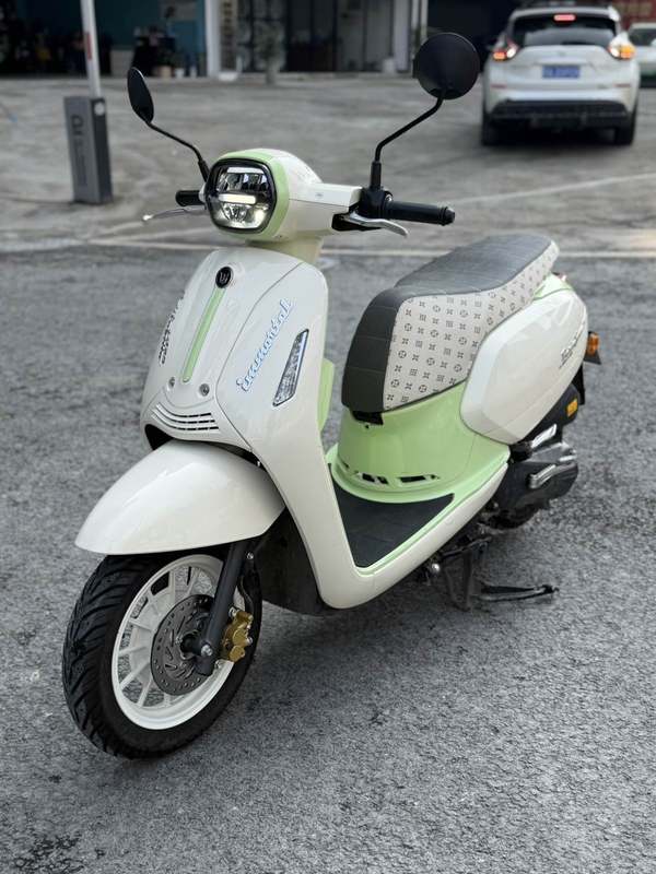 二手QJMOTOR菲诺125