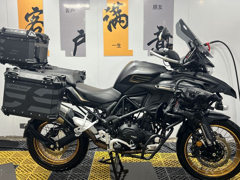 二手贝纳利TRK552