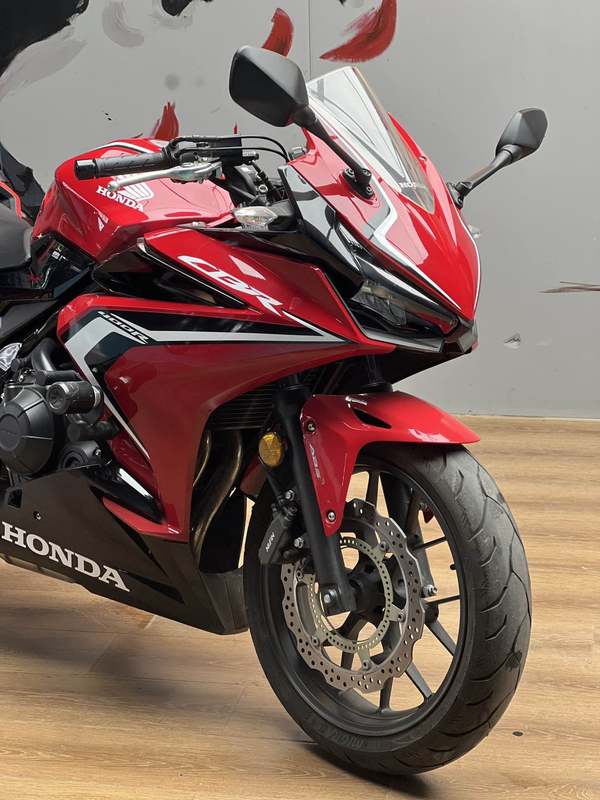 二手本田CBR400R