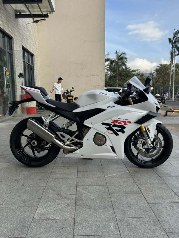 二手张雪机车500RR