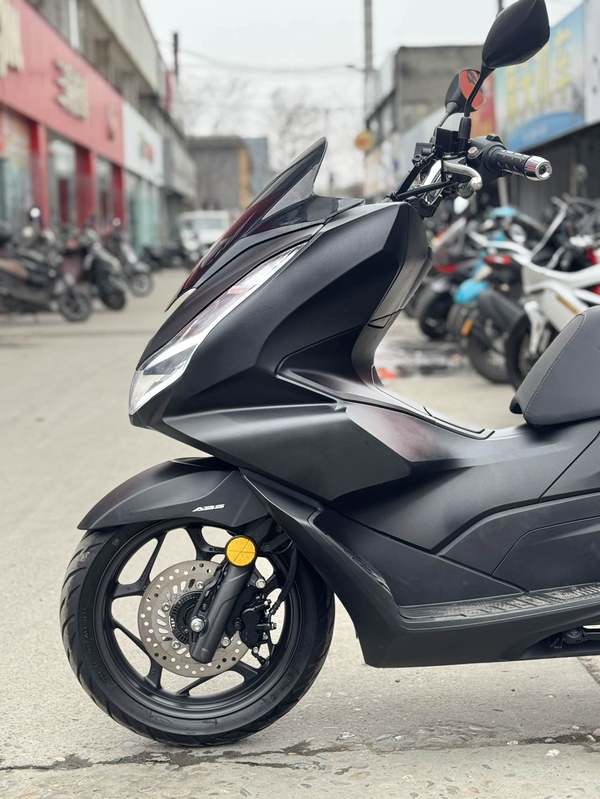 二手五羊本田PCX