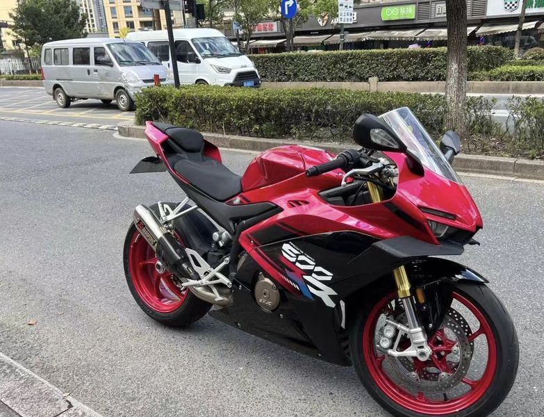 二手张雪机车500RR