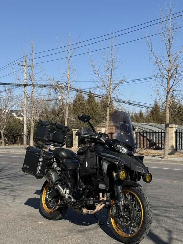 二手贝纳利TRK702