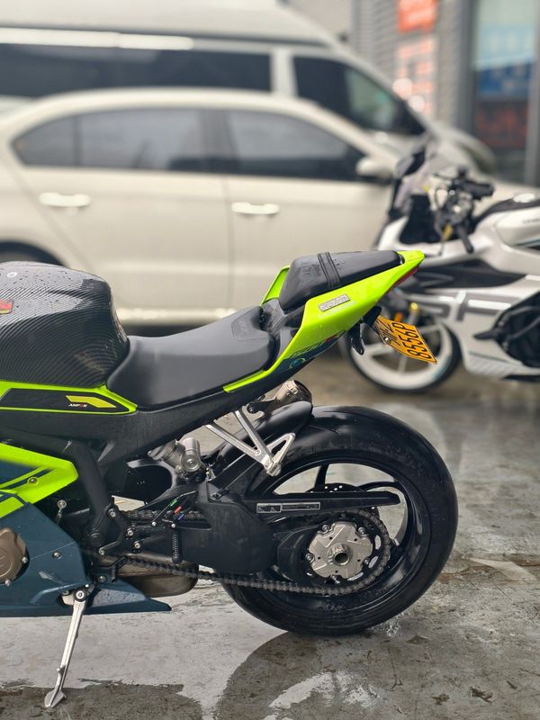 二手张雪机车500RR