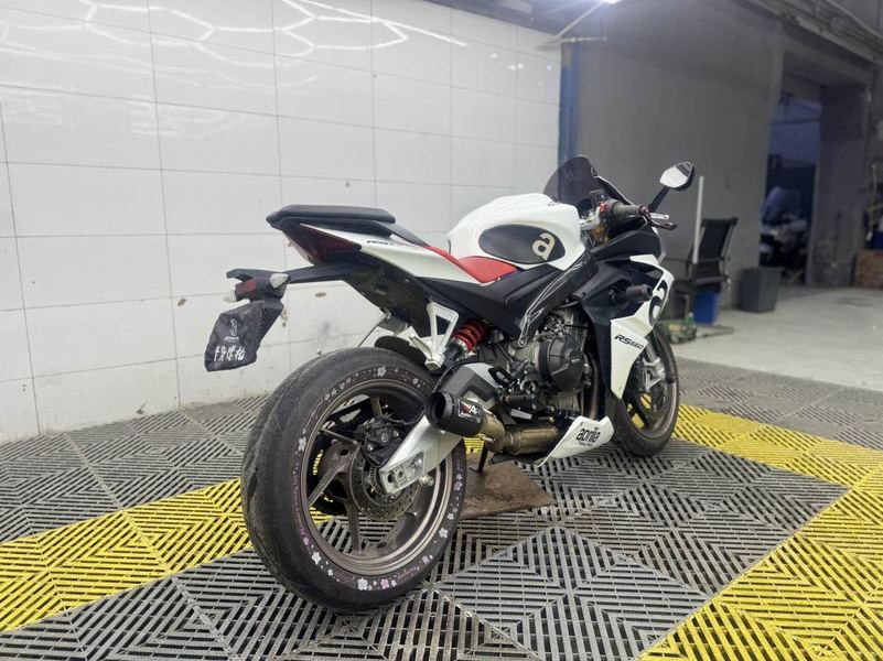 二手阿普利亚RS 660 