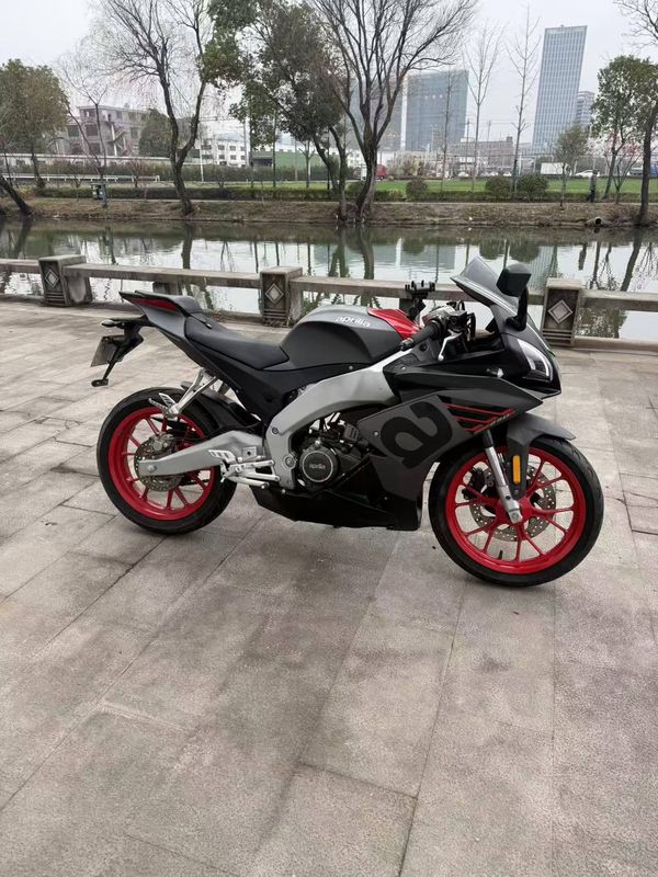 二手宗申阿普利亚GPR250R