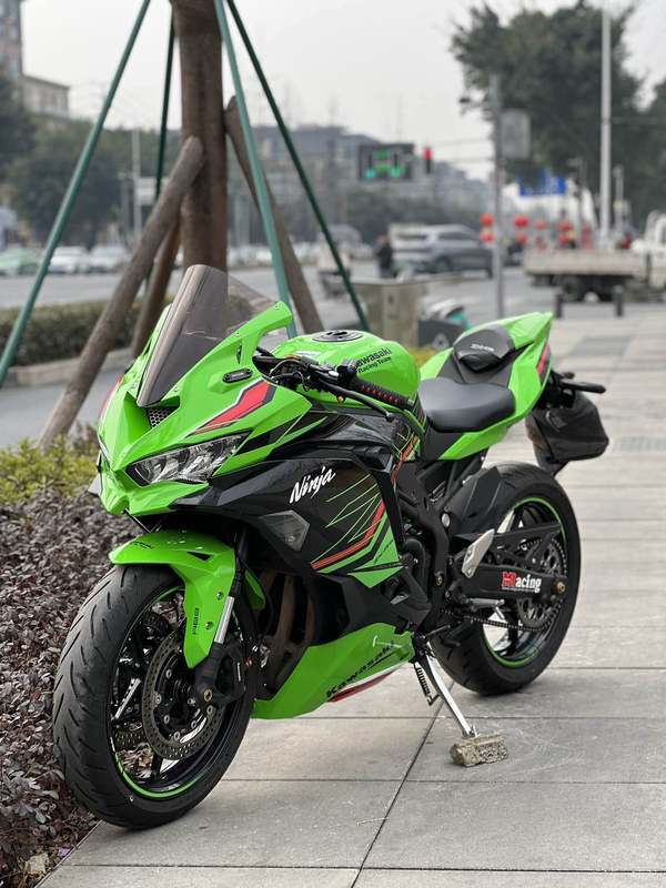二手川崎ZX-4R
