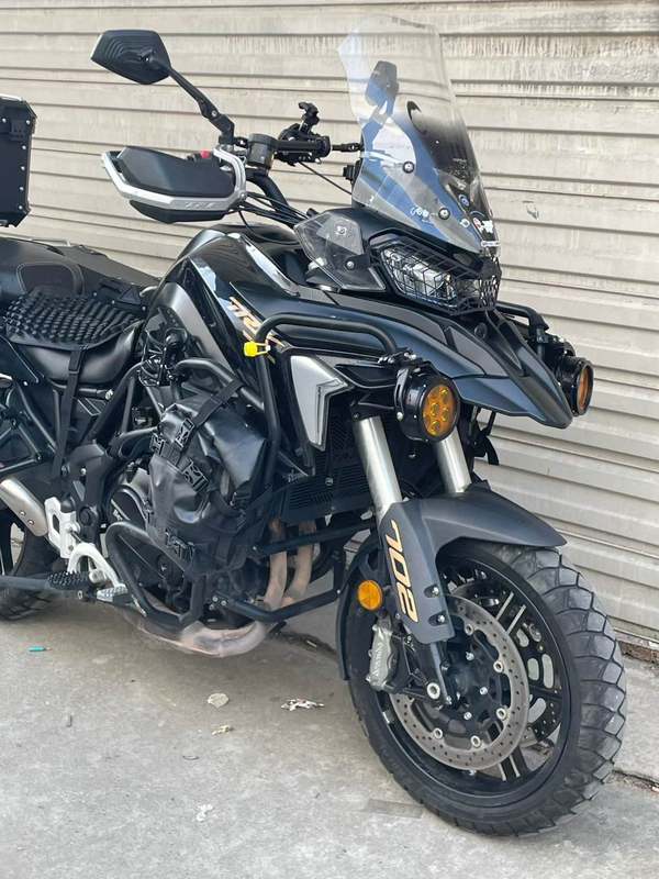 二手贝纳利TRK702