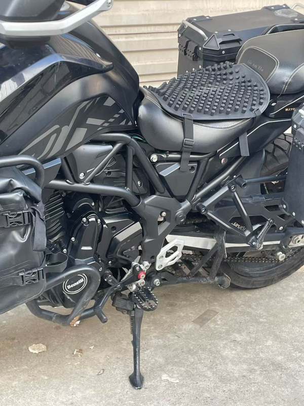 二手贝纳利TRK702