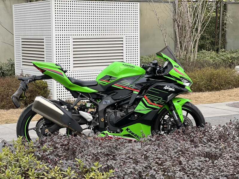 二手川崎ZX-4R