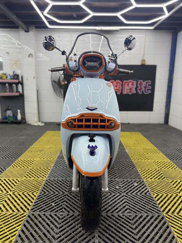 二手维多利亚Sixties 250Si