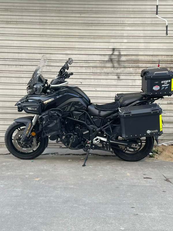 二手贝纳利TRK702