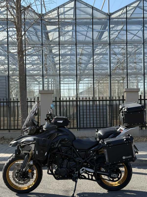 二手贝纳利TRK702