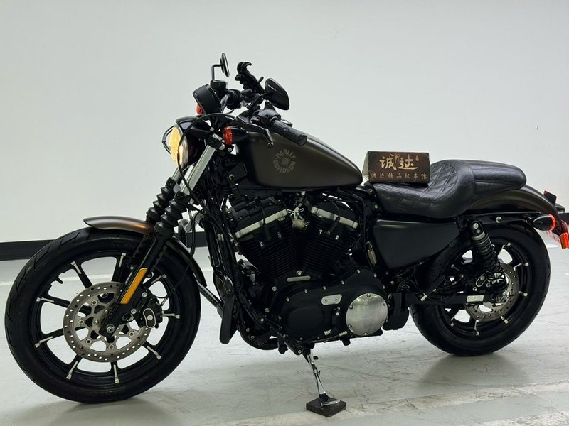 二手哈雷戴维森Iron883 硬汉