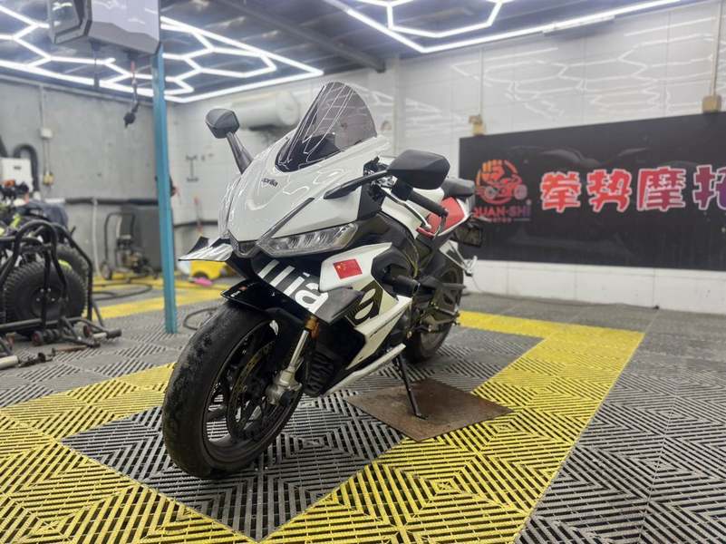 二手阿普利亚RS 660 