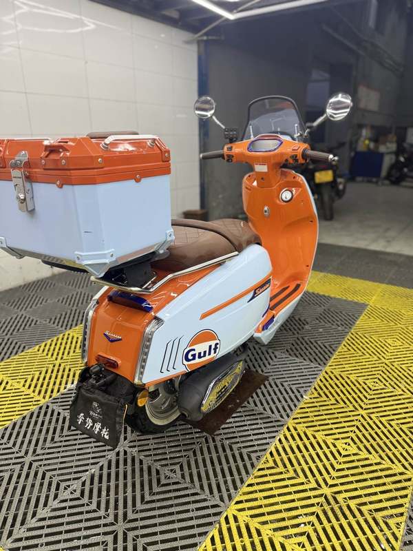 二手维多利亚Sixties 250Si