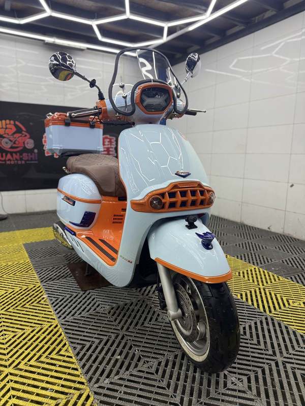 二手维多利亚Sixties 250Si