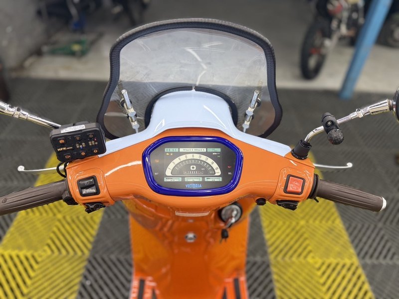 二手维多利亚Sixties 250Si