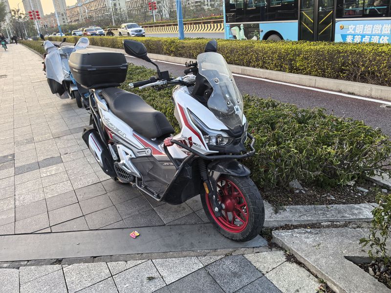 二手大阳V锐 ADV150
