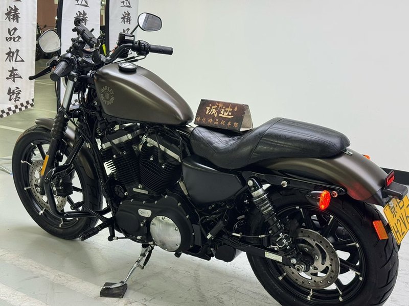 二手哈雷戴维森Iron883 硬汉