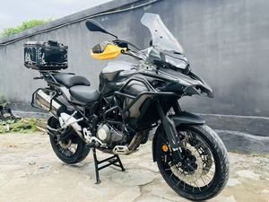 二手贝纳利金鹏 TRK502