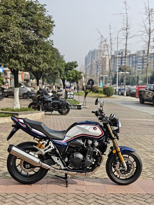 二手本田CB1300 Super Four