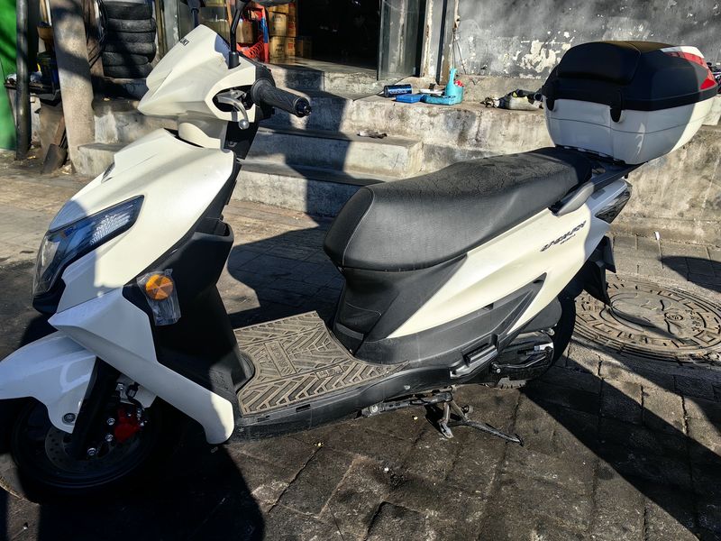 二手济南铃木优驿 UE125T