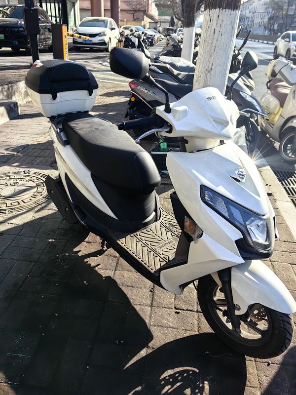 二手济南铃木优驿 UE125T