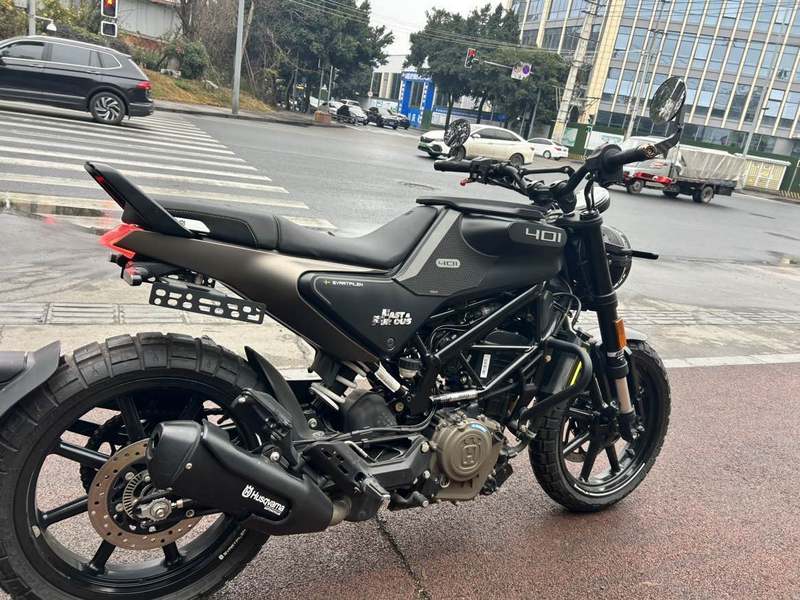 二手HUSQVARNA黑箭 401