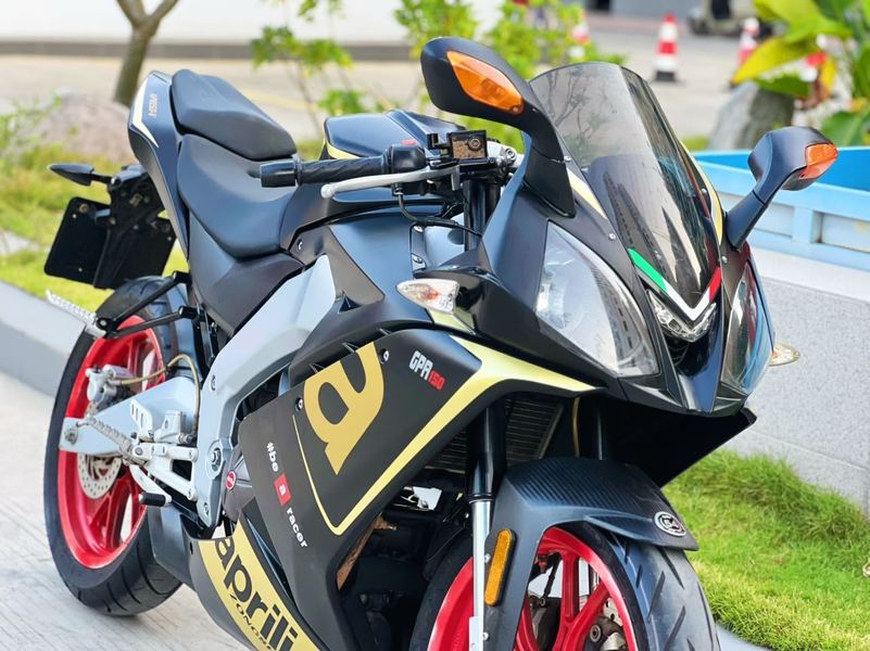 二手宗申阿普利亚GPR150R