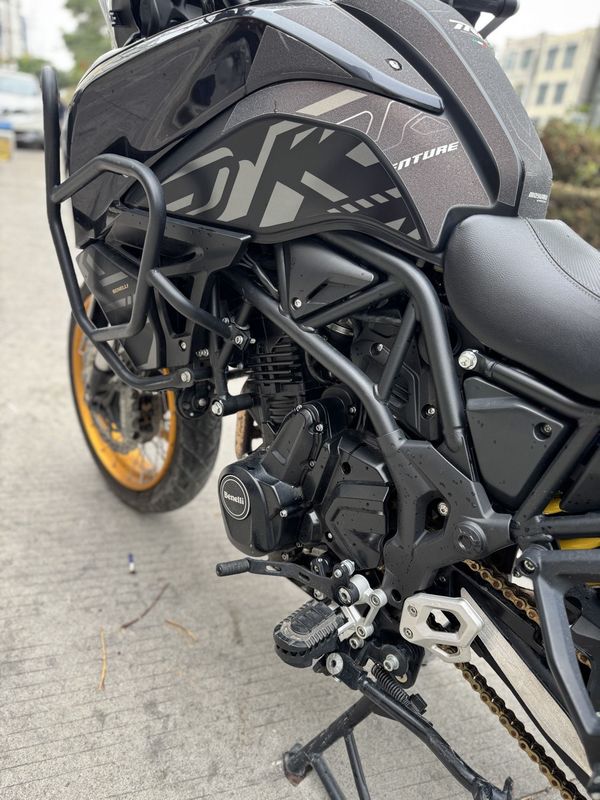 二手贝纳利TRK702