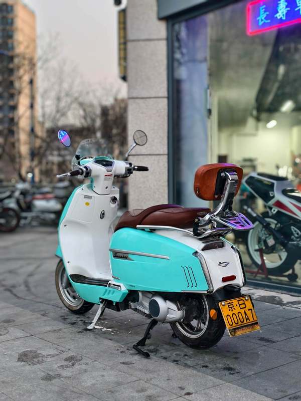 二手维多利亚Sixties 300i