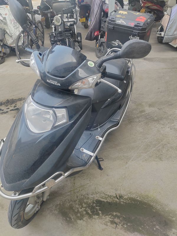 二手五羊本田喜致125