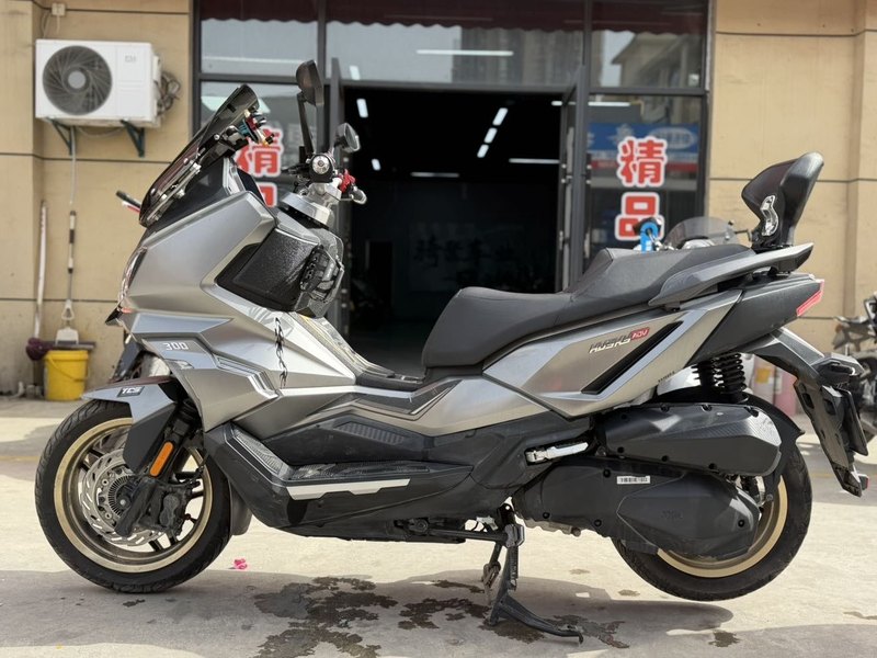 二手三阳哈士奇 Husky ADV300