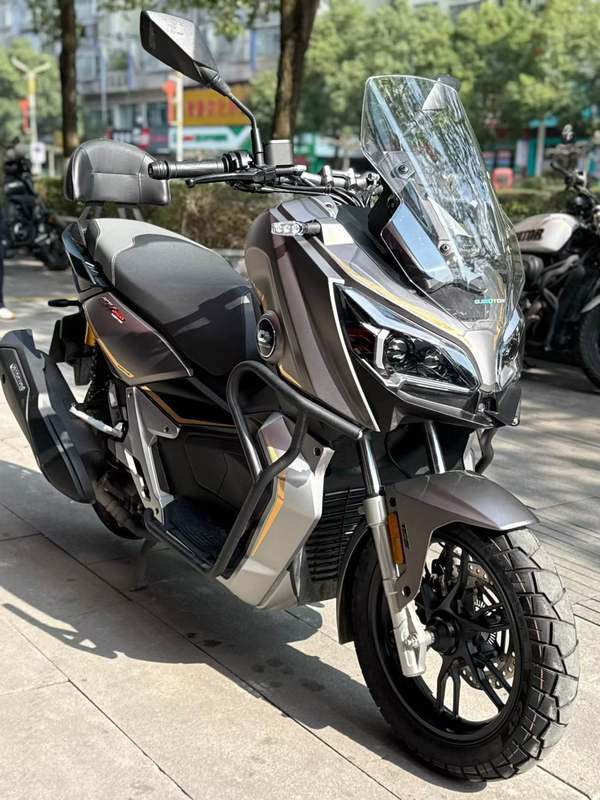 二手QJMOTOR鸿250ADV