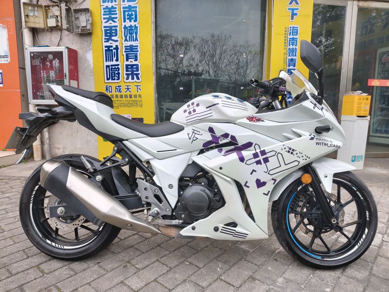 二手豪爵铃木GSX250R