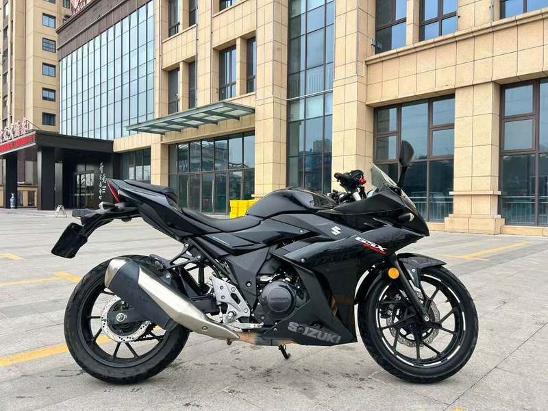 二手豪爵铃木GSX250R