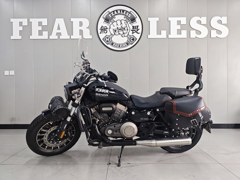 二手奔达Rock300 灰石