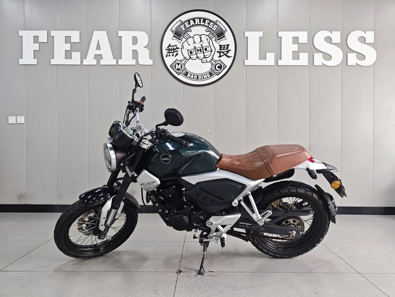 二手五羊本田鸷道 CB190SS