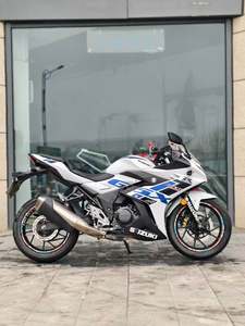 二手豪爵铃木GSX250R