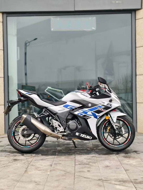二手豪爵铃木GSX250R
