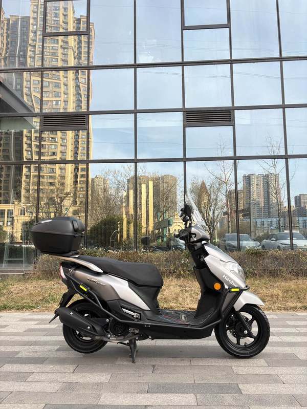 二手豪爵虎鲨VX125