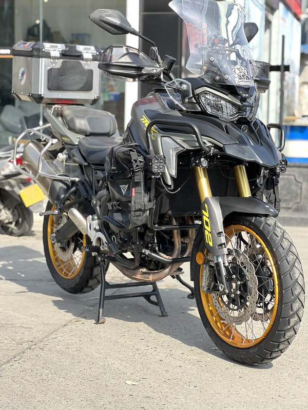 二手贝纳利TRK702