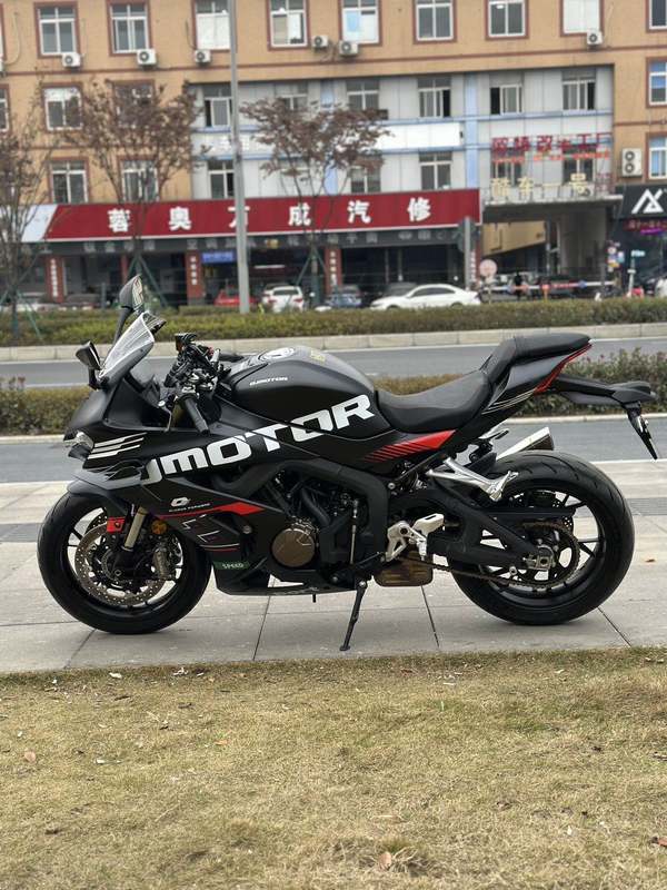 二手QJMOTOR赛800