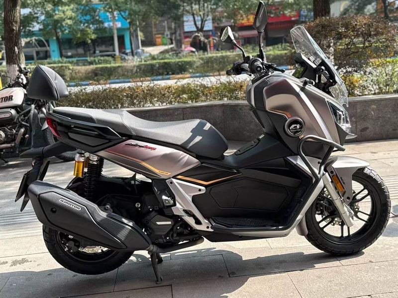 二手QJMOTOR鸿250ADV