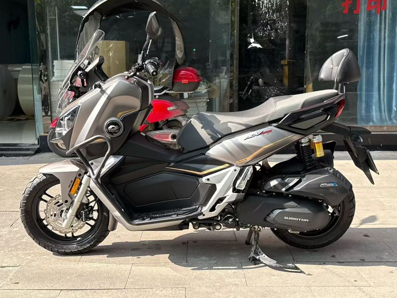 二手QJMOTOR鸿250ADV