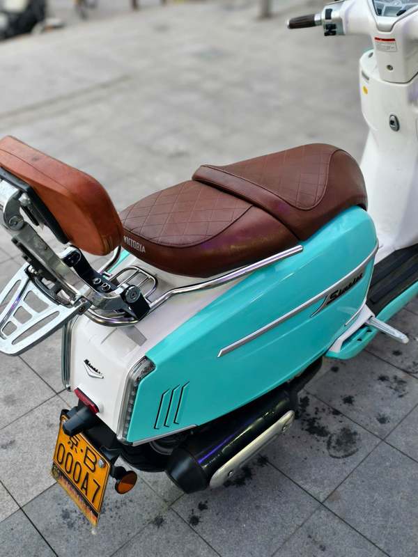 二手维多利亚Sixties 300i